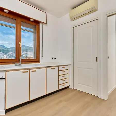 Cà Capri-vista Villa Malcesine